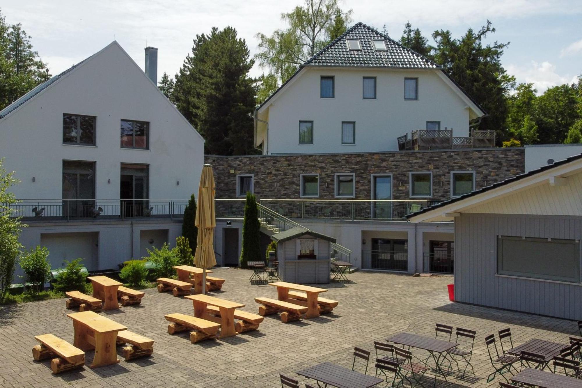 Hotel Restaurant Auerhahn Бад-Вільдбад Екстер'єр фото